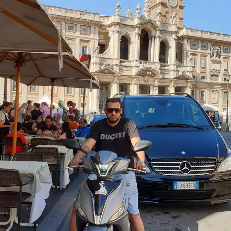 Photo #2077883
