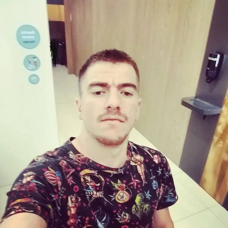 Photo #2140123