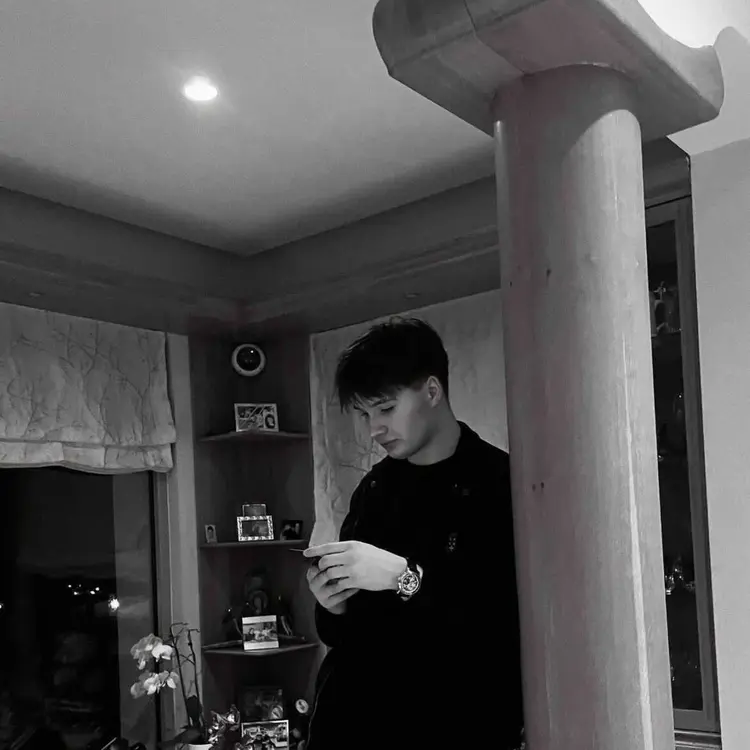 Photo #2184923